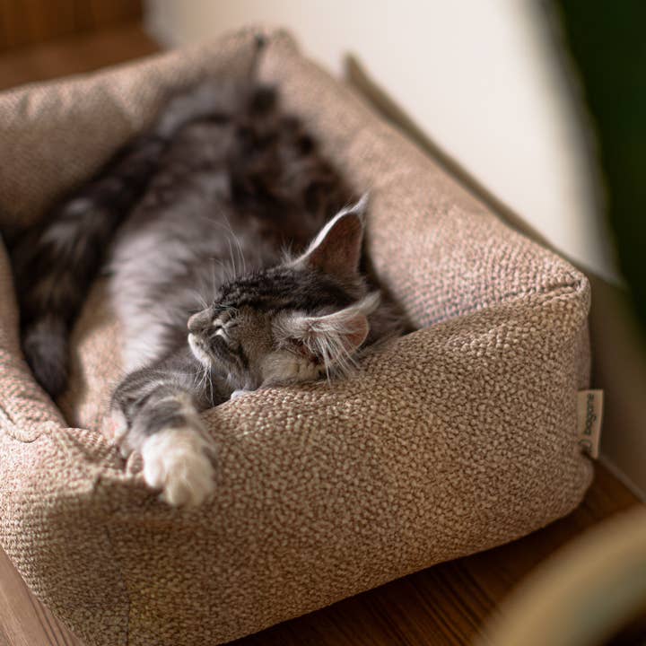 Vendôme - Panier chat de luxe en tissu doux ivoire pour la vente par BAGANE