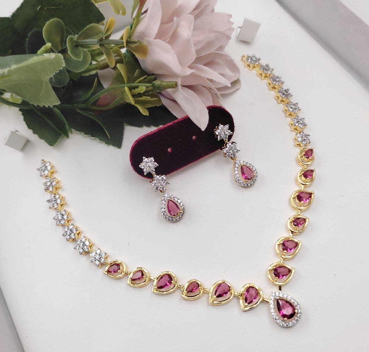 Vinnis Jewelry - Wholesale Jewelry Set - Vinni’s Ruby Blossom Set