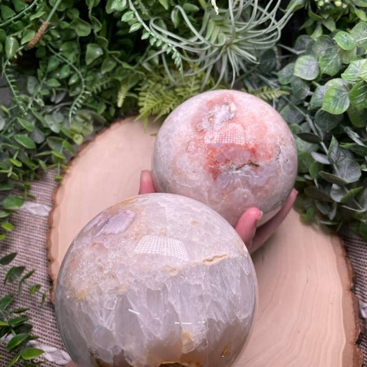 Copper Ashes – wholesale Spiritual stone/crystal – Quartz and Flower Agate Sphere