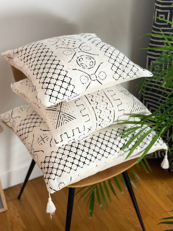 Cojín Simbo bogolan hecho a mano para venta al por mayor de Maison Assa