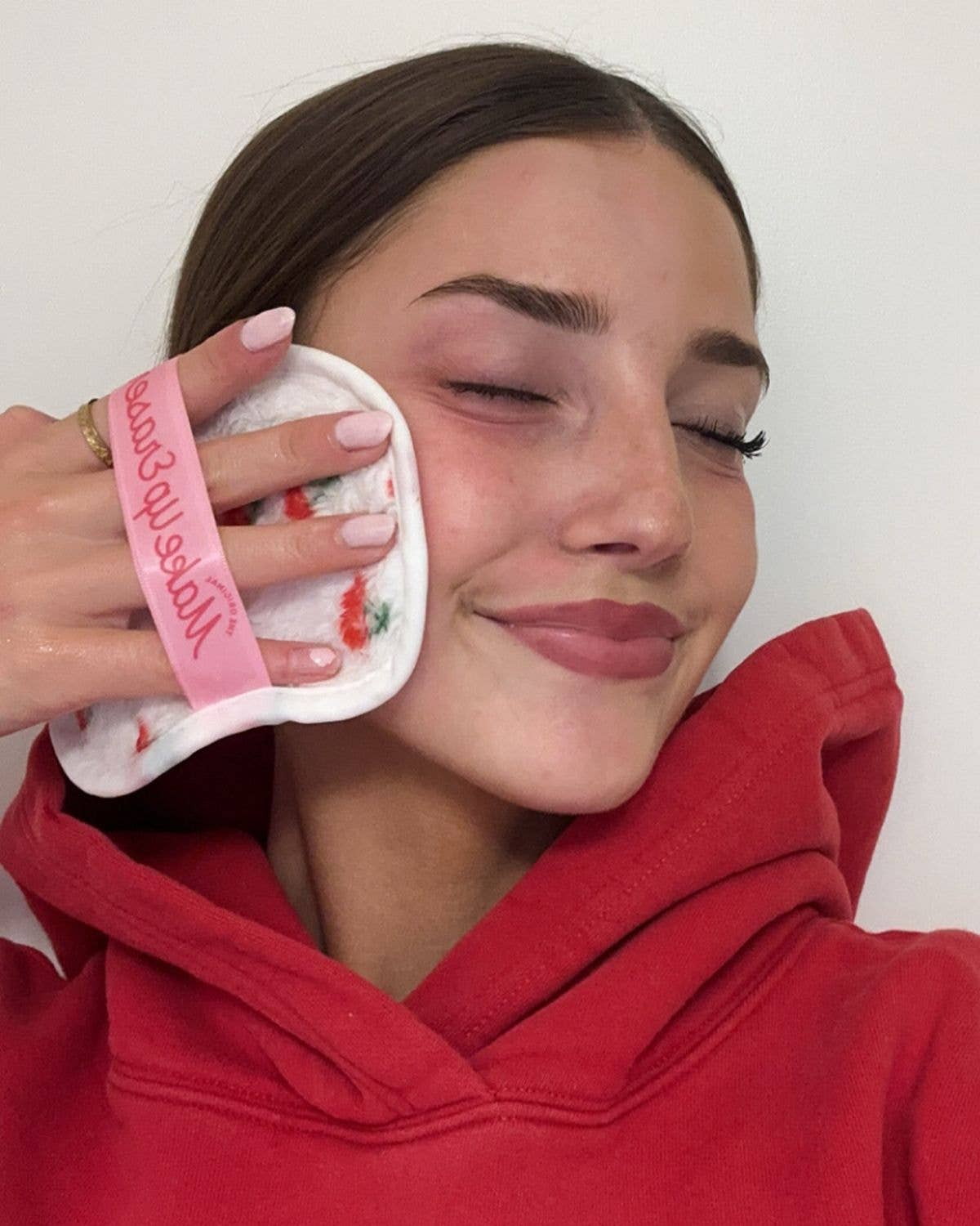 The Original MakeUp Eraser - Wholesale Makeup Remover - Cherry Crush 7-Day Set & Makeup Bag Gift Set12