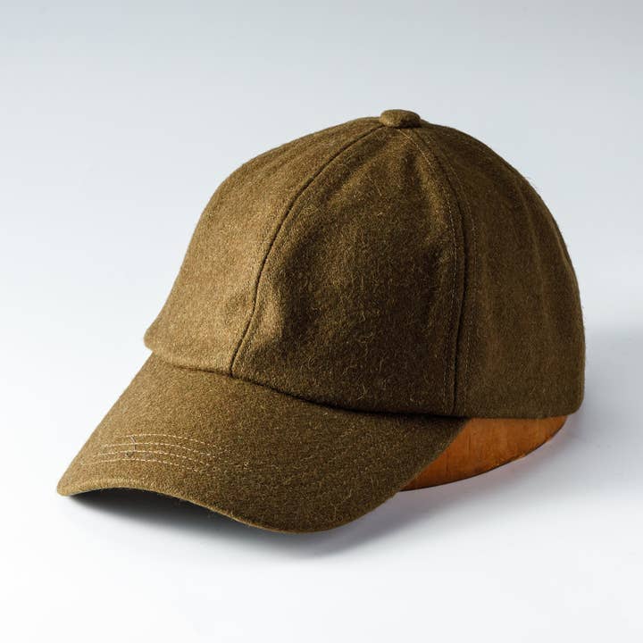 ULLMÖSSA MED LÅNG SKÄRM för wholesale av ReqHatter