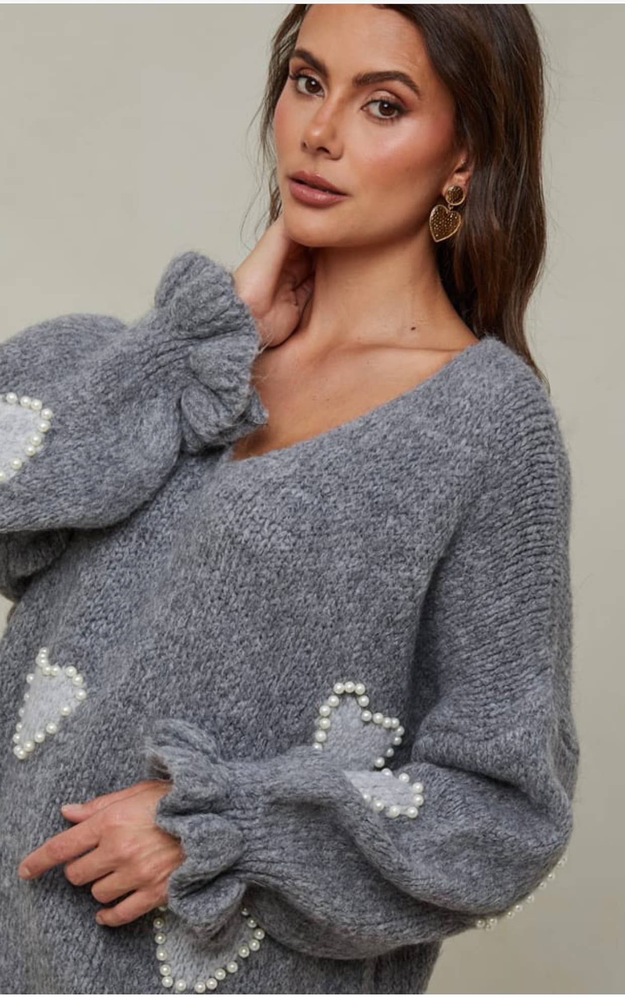 LÉA & LUC – wholesale Pullovertröja - Dam – Tröja med hjärtmönster och pärlor, V-ringad, dam14