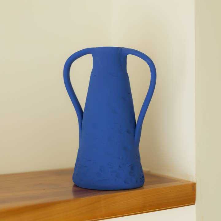 Ondas e Planaltos Lda - Wholesale Vase - Handmade Ceramic Paros