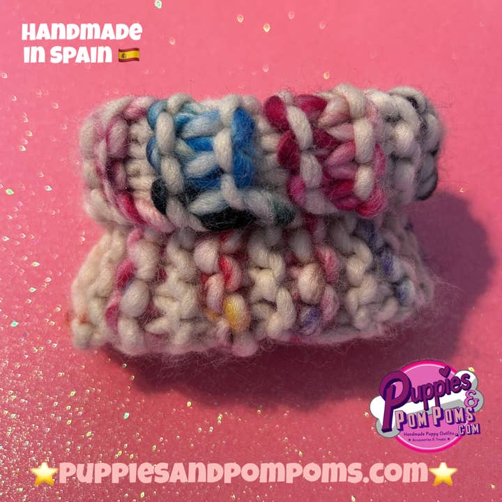 Snood pour chien tricoté Sprinkle Luxe peint à la main pour la vente par Puppies & Pom Poms