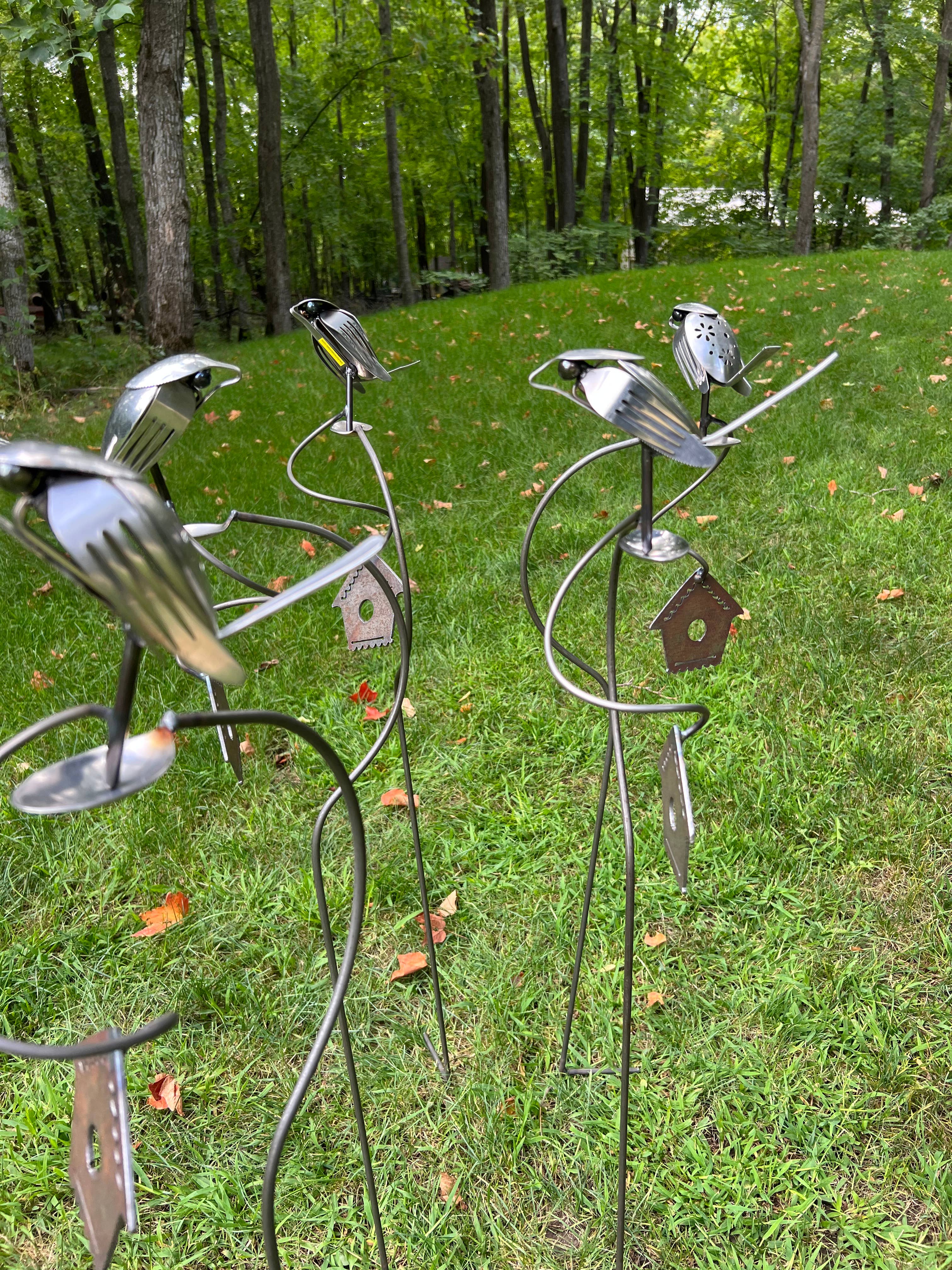 Pauls Metal Petals - Wholesale Outdoor Ornament/Decor - Brew Birds7