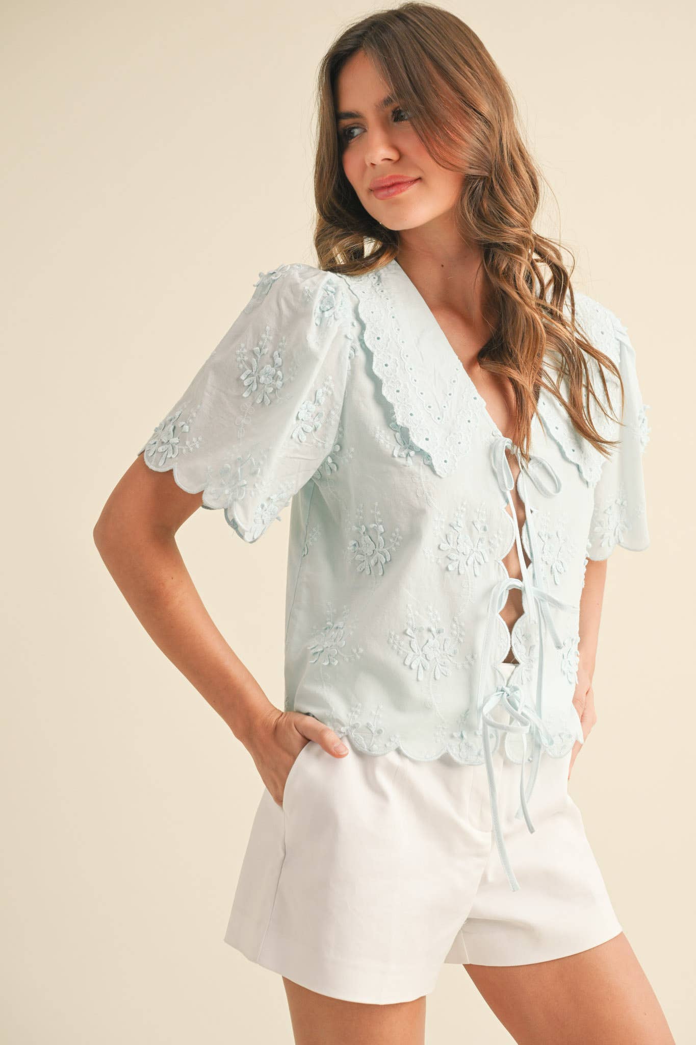 &MERCI - Wholesale Blouse - Women's - TIE FRONT COLLARED LACE TOP MTP370929