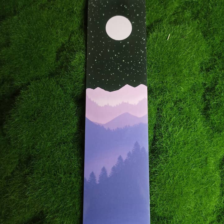 Marque-page Purple Mountains | DevKorea pour la vente par Deviant Kreations