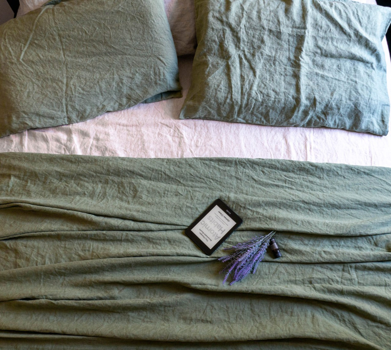 Q VITA - Wholesale Fitted Sheet - 100% French Linen Fitted Sheet (6 color options)1