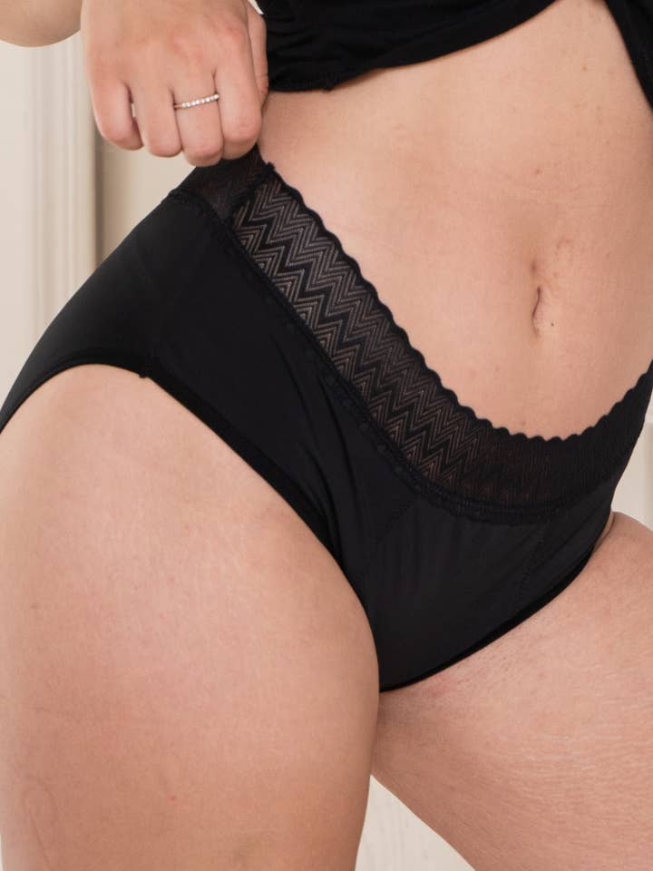 YUN Graphic Menstrual Shorts for wholesale by NOBLOOD