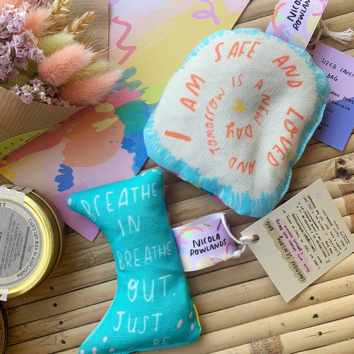 Nicola Rowlands - Wholesale Stress Relief Ball/Dough - Sensory palm bag: handmade lavender bag: blue2