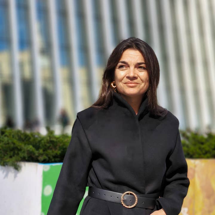 Soho Coat Pattern and other Purchase Wholesale tomilho. Free Returns & Net 60 Terms on Faire trending on Faire.