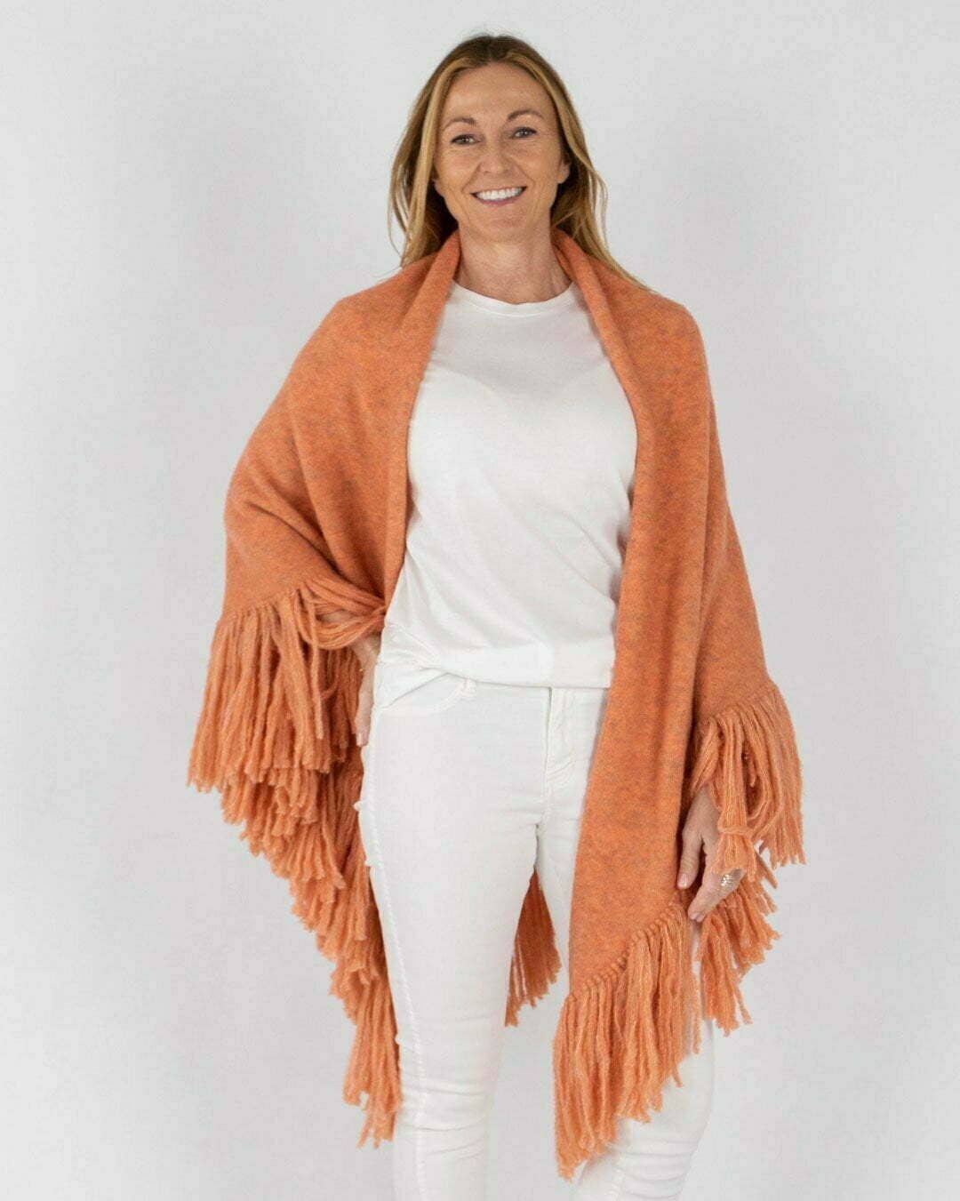 Merete Dèhn - Wholesale Wrap - Women's - Daisy Shawl - Alpaca & Merino Wool16