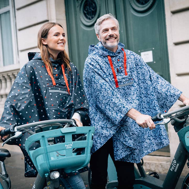 SMATI - Wholesale Poncho - Unisex - Unisex Rain Poncho in Navy Blue White Paisley2