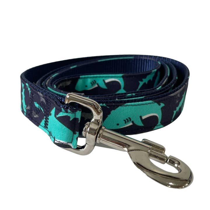 Sew Fetch Dog Co – Engroshandel Halsbånd - Hund – Hajangreb Flåde Haj Hundehalsbånd, Strand Nautisk, Surf1