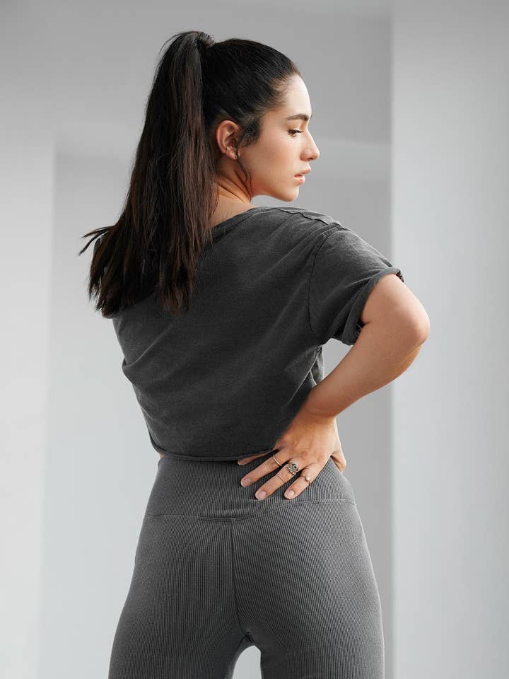 Becca & Cole – wholesale T-shirt – women's – KALON TEE