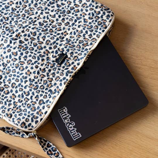 Love Explorers - Wholesale Laptop/Tablet Case - Women's - Laptop sleeve - beige leopard