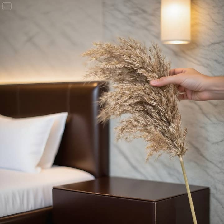 Effiliving - Wholesale Dried/pressed flowers - 10 Wholesale Boho Wedding Decor Large Plume Dry Pampas Grass5