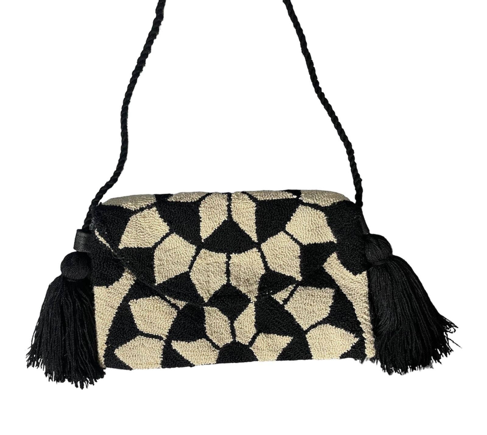 Boutique Femade ® - Wholesale Clutch Bag - Women's - Mandala Simple Clutch Purse1