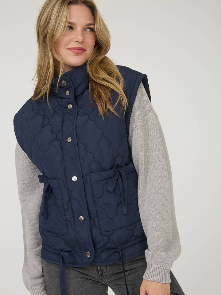 Blu Pepper - Wholesale Outerwear Vest - Women's - TIE DETAIL SNAP BUTTON DOWN QUILTED PUFFER VEST 31