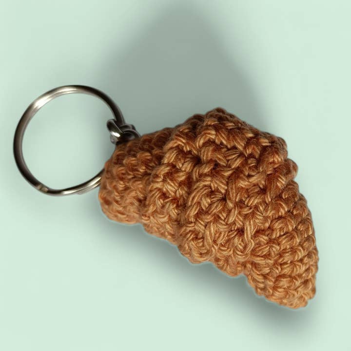 Knuffelsenzo - Wholesale Keychain - Unisex - Croissant keychain1