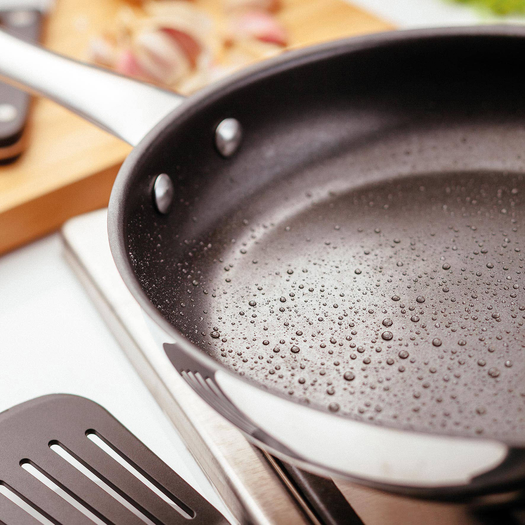 Judge UK – wholesale Panna – Judge Classic, 28cm stekpanna, Non-Stick3