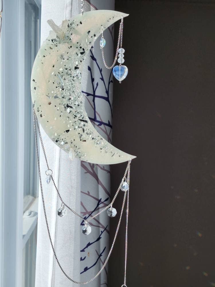 Grey Stone boutique - Wholesale Suncatcher - Pearl Moon Quartz Crystal Suncatcher: Rainbow Room Decor2