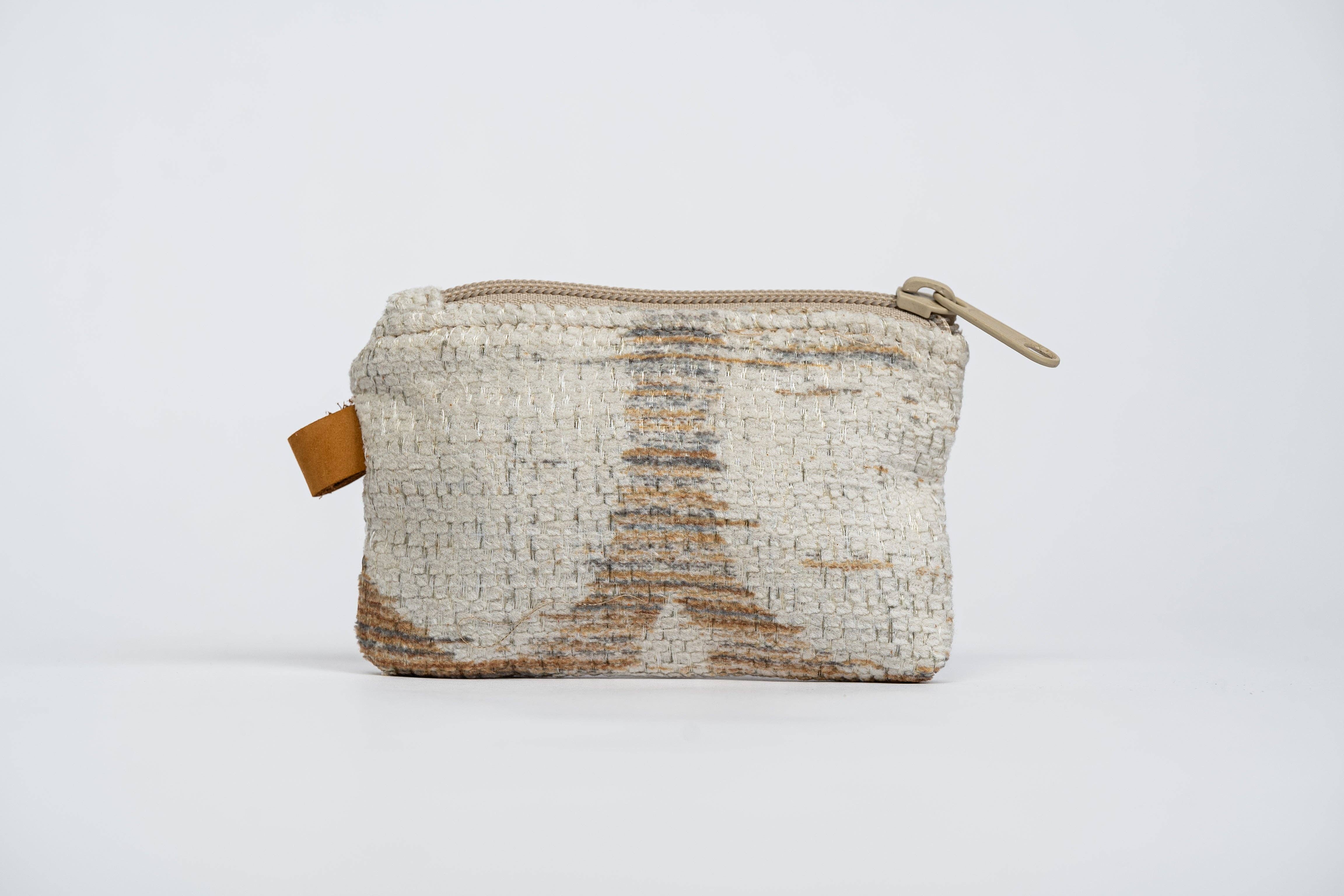 New Hope Girls – Großhandel Beutel – Damen – Kartenetui aus Zinn1