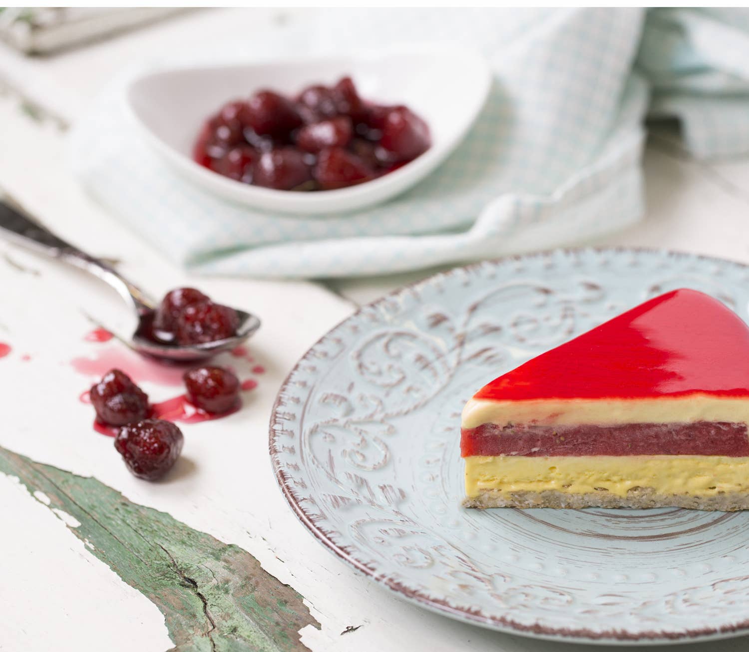 Gourmet Food Solutions, Inc. - Wholesale Jam/Jelly - Wild Italian Strawberries in Syrup - Fabbri 230g glass jar3