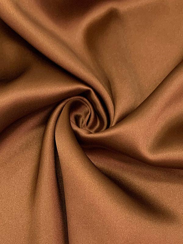 OURO Vestido Comprido de Manga Comprida Plissado Brilhante com Gola Alta para venda a revendedores na Faire18