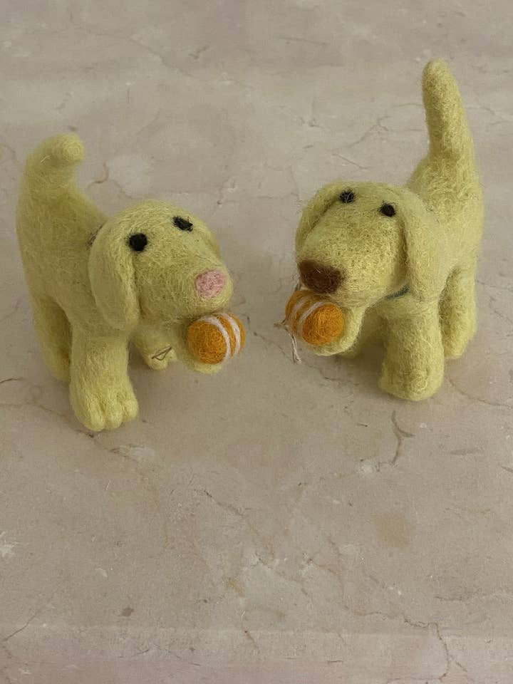 Gevilt Wol Gele Labrador "Maisie" met BRUINE Neus Ornament voor wholesale door cerruti home