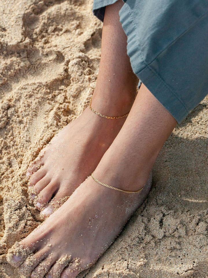 Cavigliera con catena a maglia barbazzale dorata per la vendita all'ingrosso da parte di Ke Aloha Jewelry