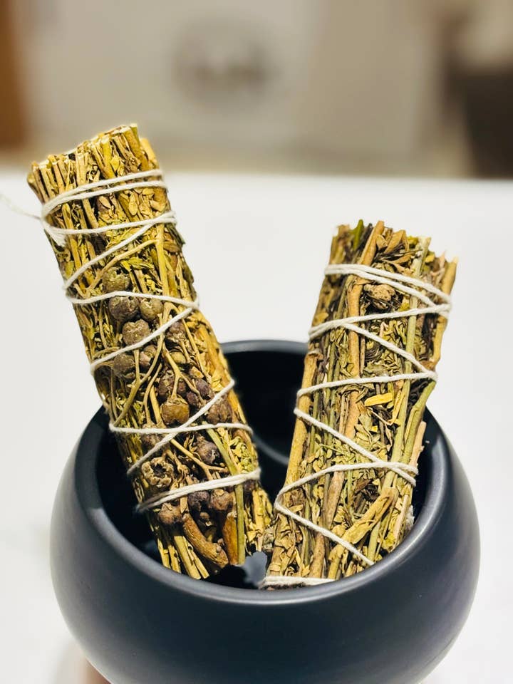 Rue Smudging Bundle for wholesale by Essential Diamonds Co