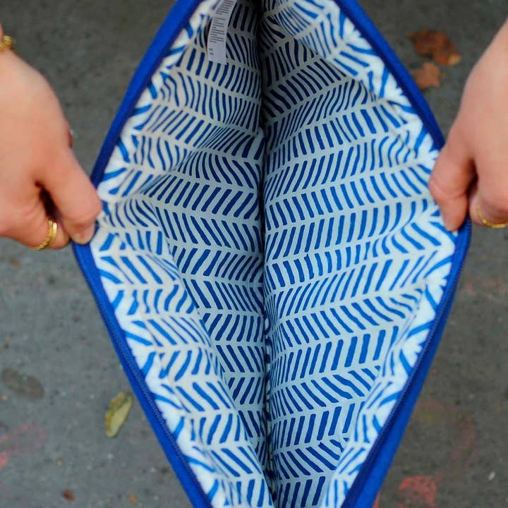 Hindbag - Wholesale Laptop/Tablet Case - Women's - Ava Electric Blue Laptop Sleeve2