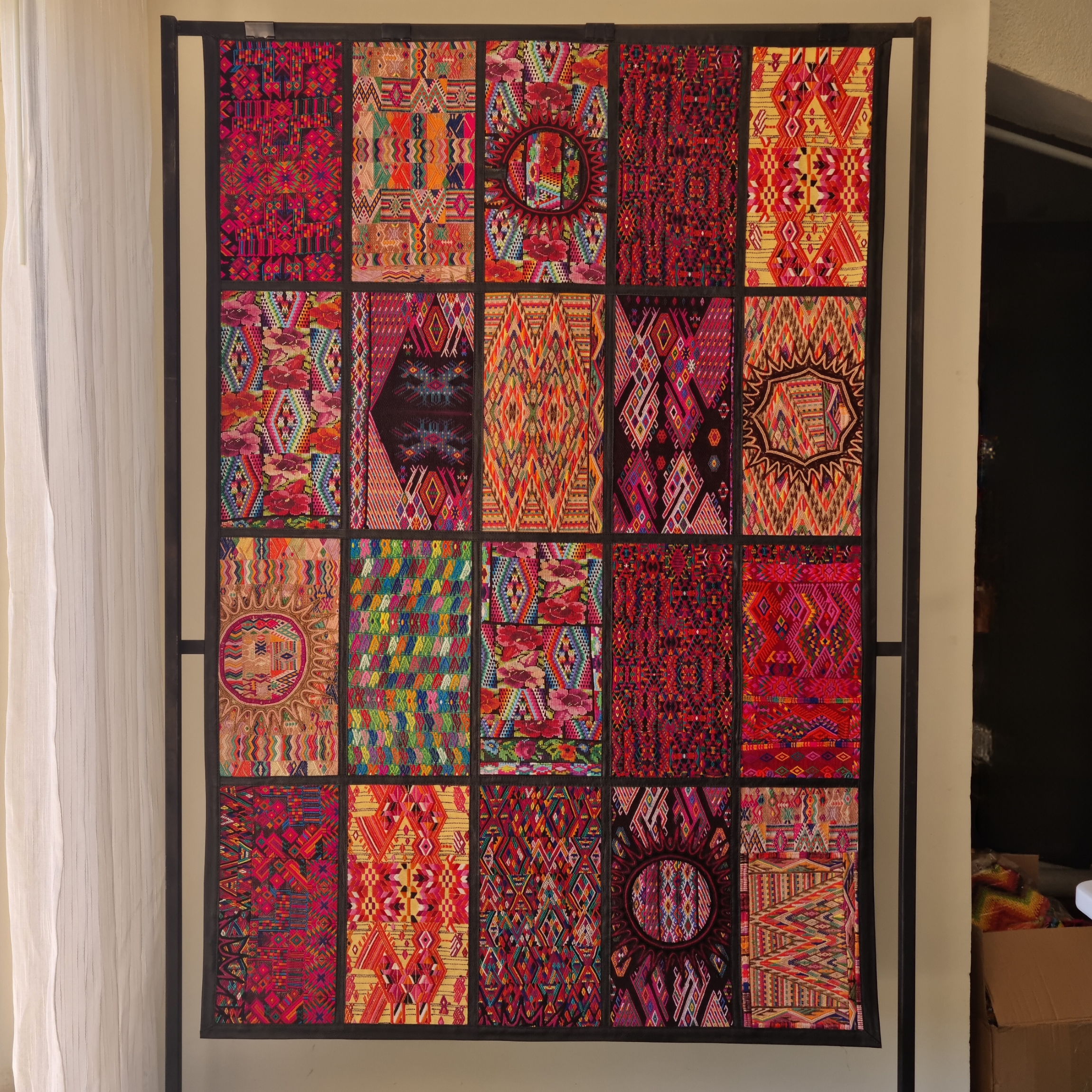 Achiote Guatemalan Goods – Großhandel Teppichvorleger – handgefertigter Huipil Gebietsteppich10