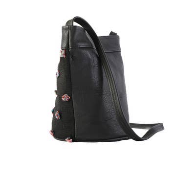 Awamaki - Wholesale Crossbody Bag - Women's - Woven Bucket Bag6