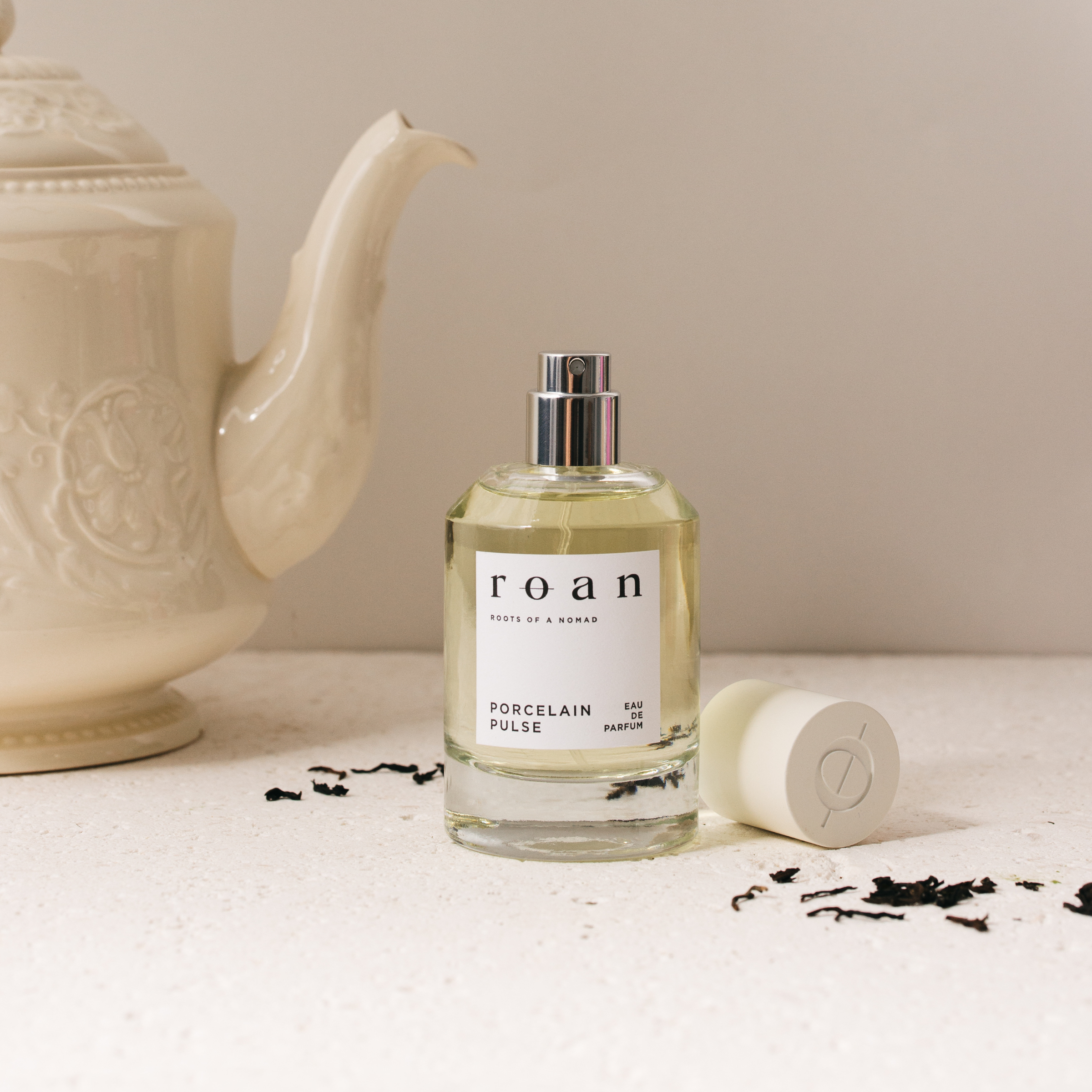 Roan Fragrances - Wholesale Perfume/Eau de Toilette - Porcelain Pulse Eau De Parfum | Darjeeling Tea, Fruity Amber1