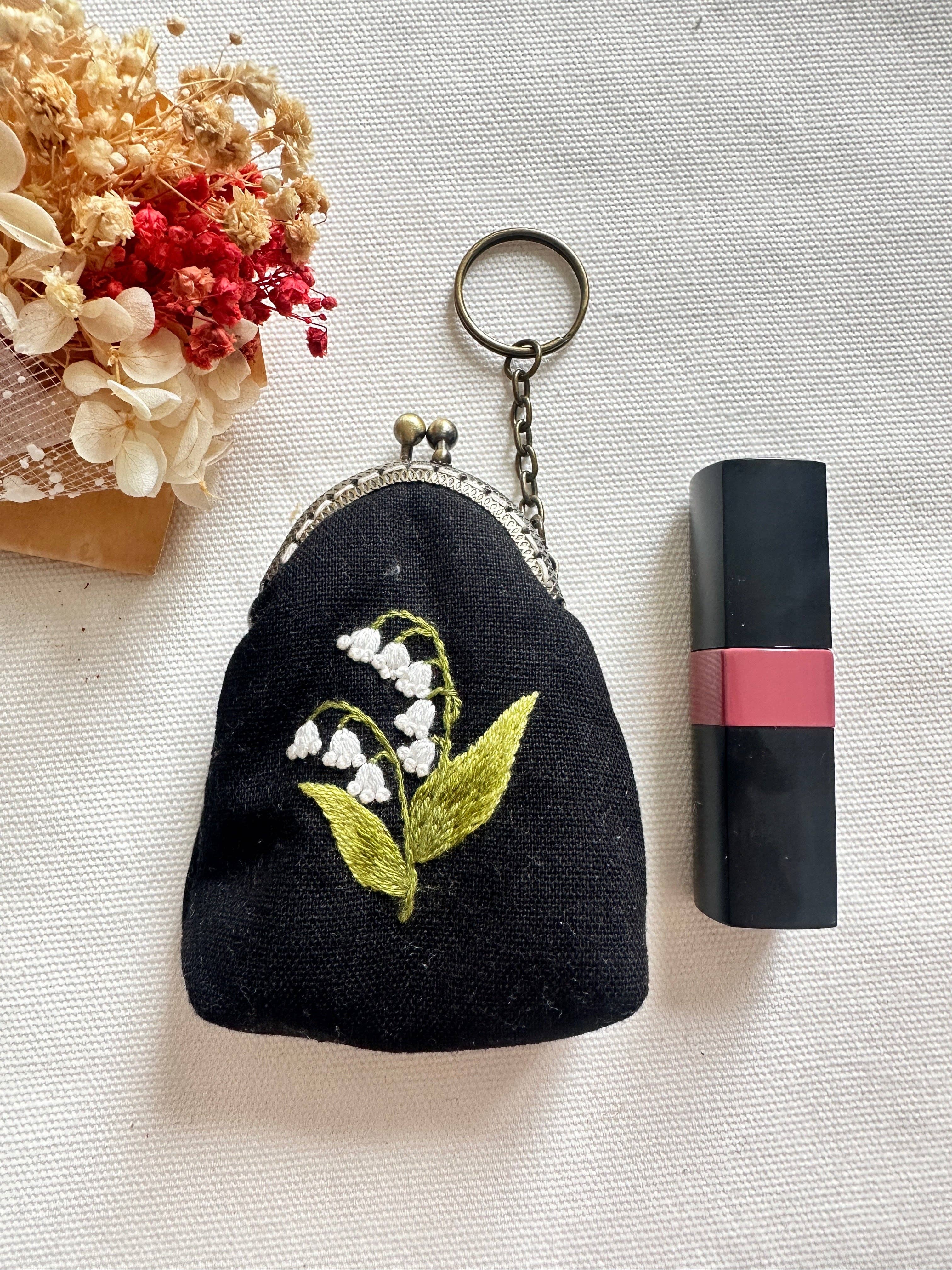 Quince Fables - Wholesale Keychain - Women's - Floral Embroidered Keychain Pouch 🪡0