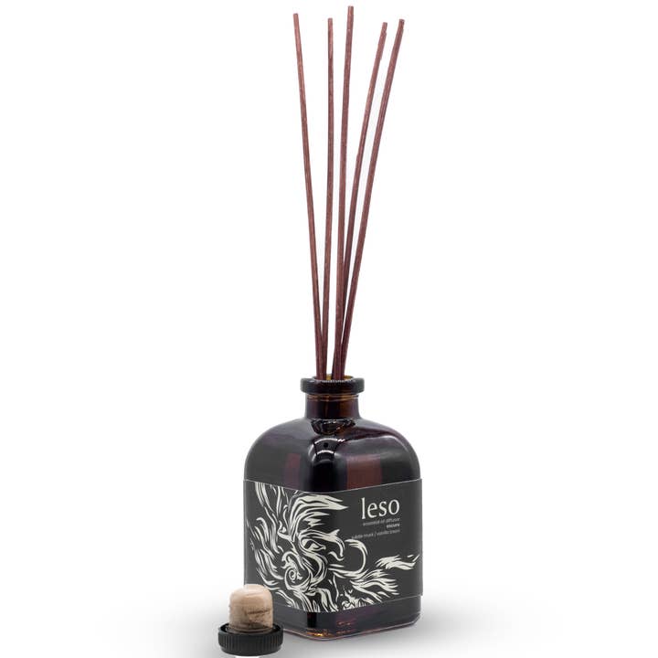 leso - Wholesale Reed Diffuser - Essential Oil Diffuser - Oscuro3