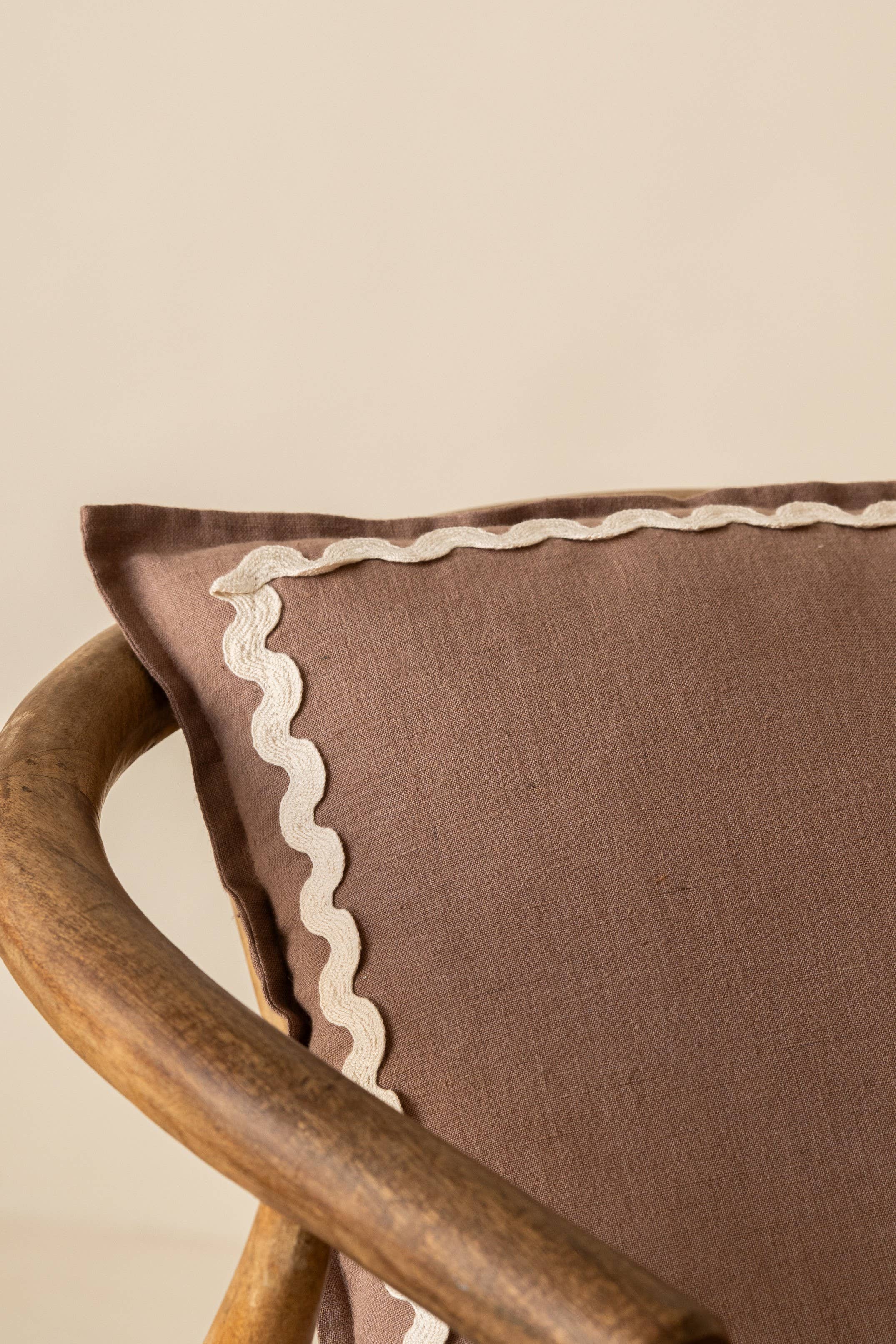 Live Linen - Wholesale Throw Pillow Cover - Decorative Lacework Linen Pillow Cover – Romantic, Handmade1