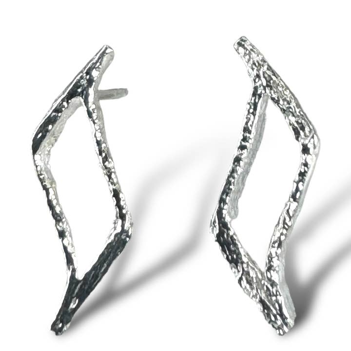 Orecchini a cella singola Bright Palm per la vendita all'ingrosso da parte di Merzatta