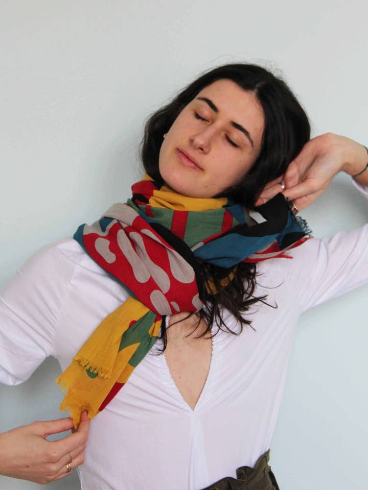 Økologisk bomuldssjal Sunshine i sort for engroshandel hos Les Belles Vagabondes