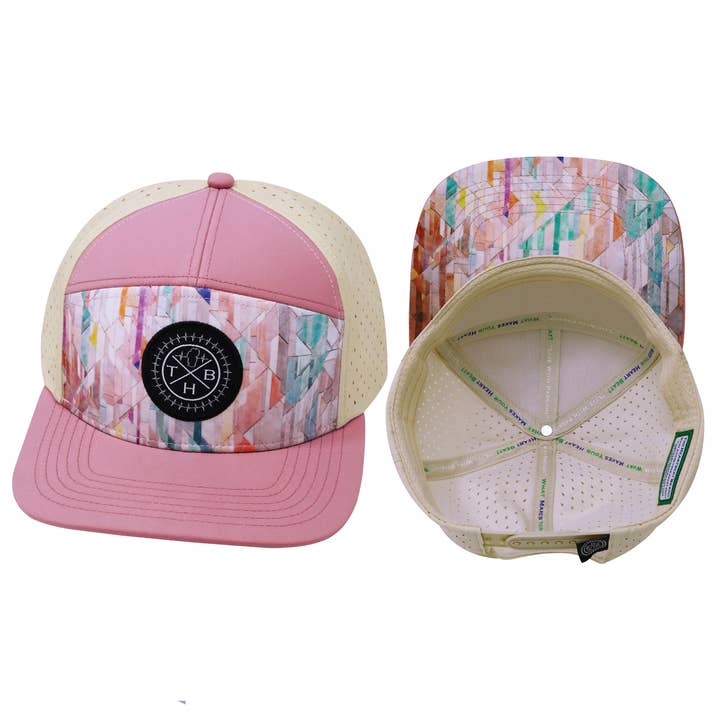 Chapeau Color Vibes | Visière Plate | Mosaïque Géométrique - Rose Pêche pour la vente par The Heartbeat Brand