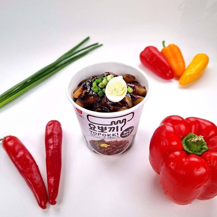 ROM AMERICA - Wholesale Ramen - Yopokki Instant Tteokbokki Cup Jjajang - 140g7