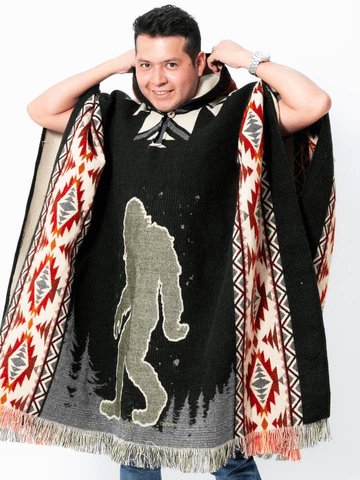 Los Andes Shop - Wholesale Poncho - Uniseks - Bigfoot Poncho Sasquatch deken met capuchon5