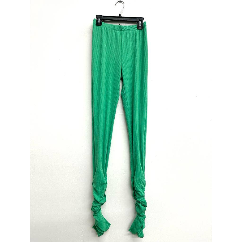 Uptown Apparel - Wholesale Fashion Leggings - Women's - B10613 Ribbed Ankle Ruched Leggings4