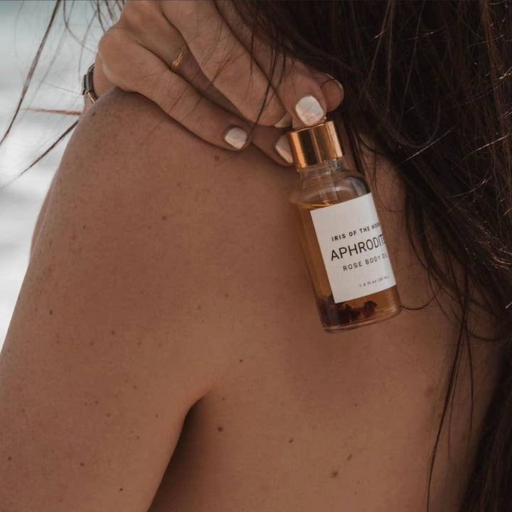 Luxury Scented Body Oils by Iris of the Moon - Wholesale Bath/Body Oil - Aphrodite Scented Body Oil5