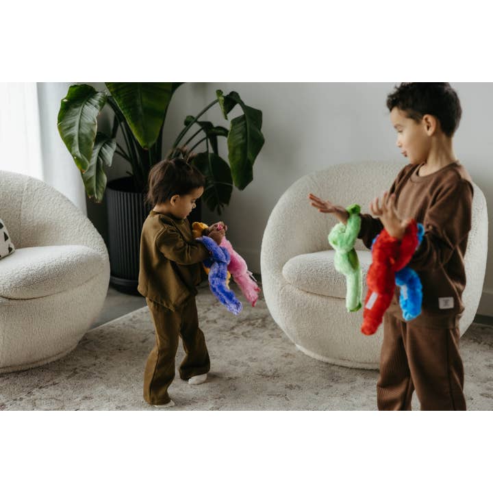 The Petting Zoo - Wholesale Stuffed/Plush Toy - Kids & Baby - 14" (28cm) Hanging Monkey Rainbow Assortment