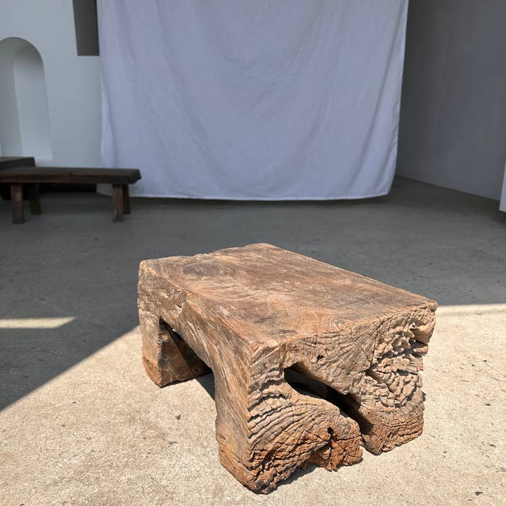 Office Objets - Wholesale Stool - Raw monoxyle organic Asian teak stool23