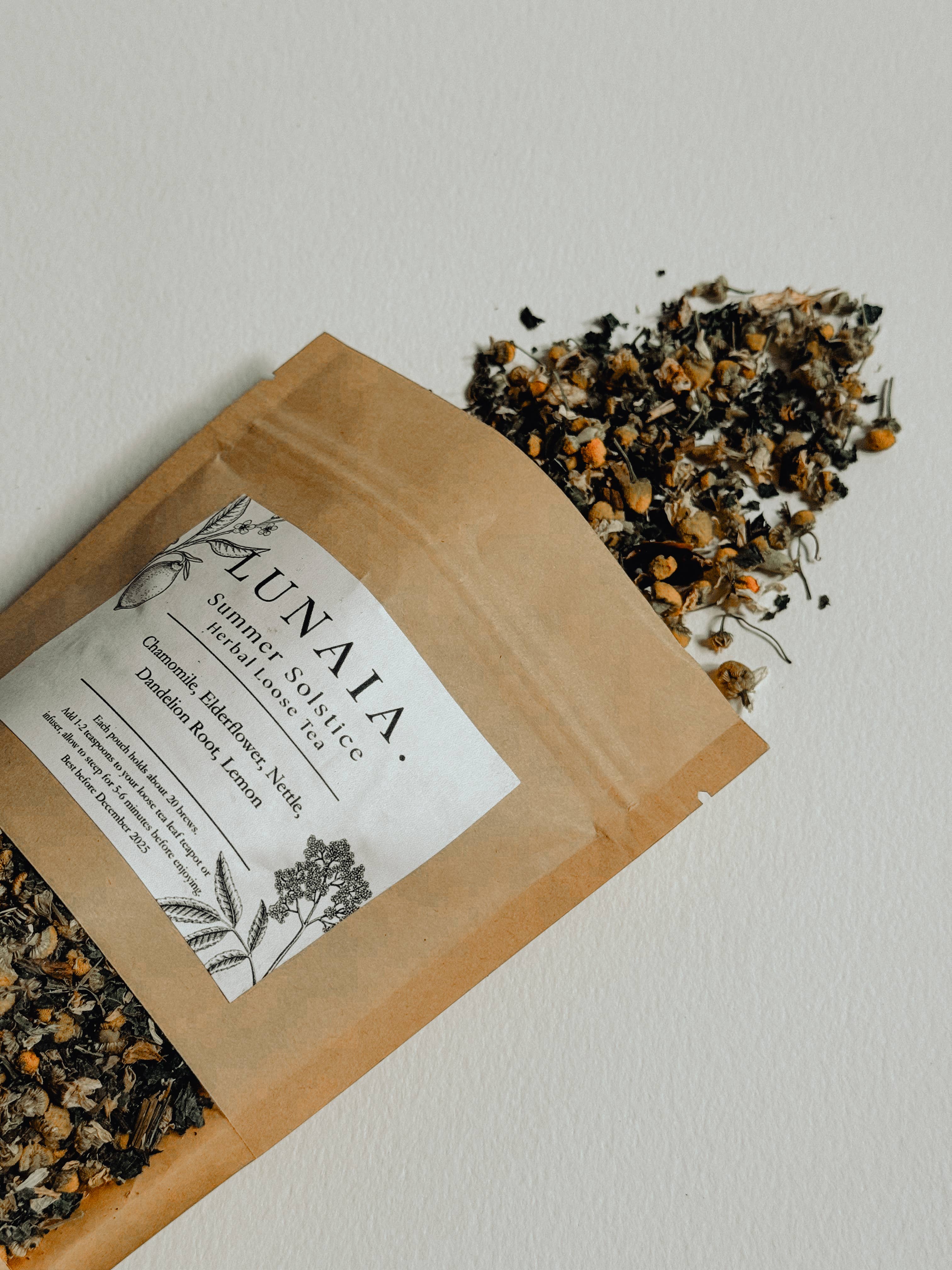 Lunaia - Vendita all'ingrosso Tè sfusi - Miscela di Tè Sfuso alle Erbe Solstizio d'Estate1